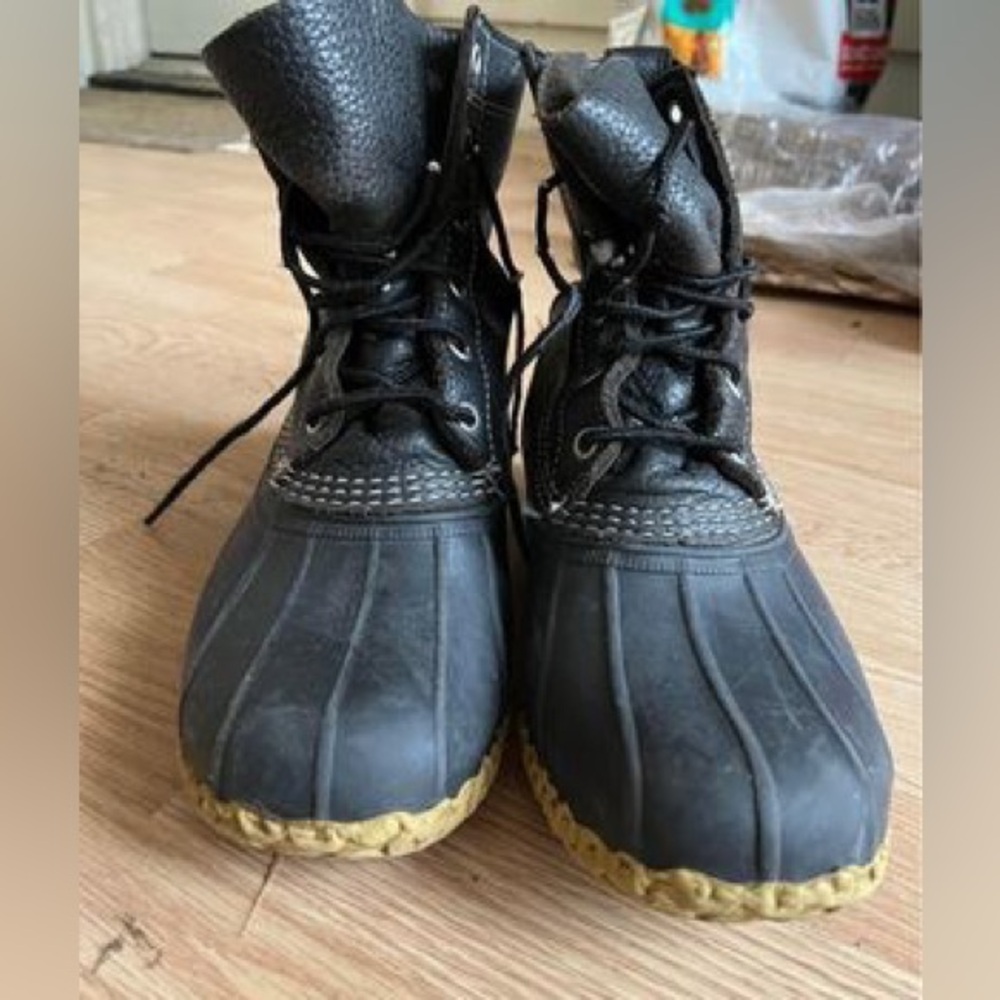 Women’s black Bean Boots. Size 10. Used- good condition
